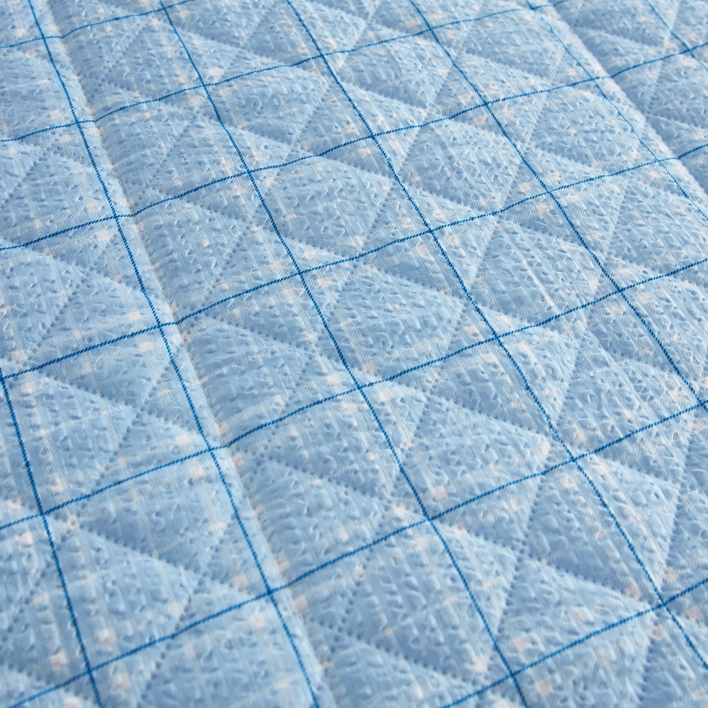 Clearance Seersucker 6-in-1 quilt sets