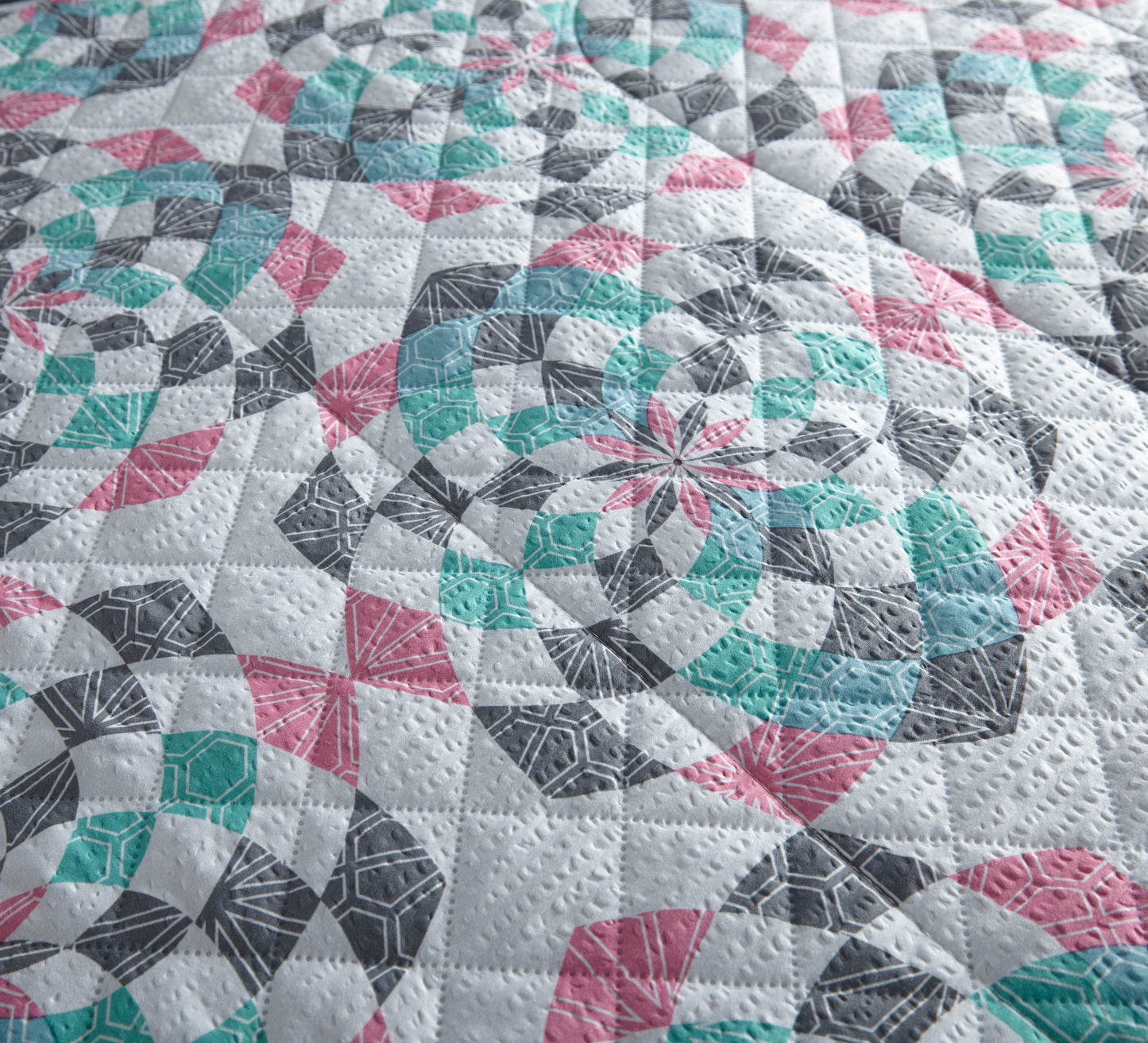 Clearance Seersucker Reversible Quilt Sets