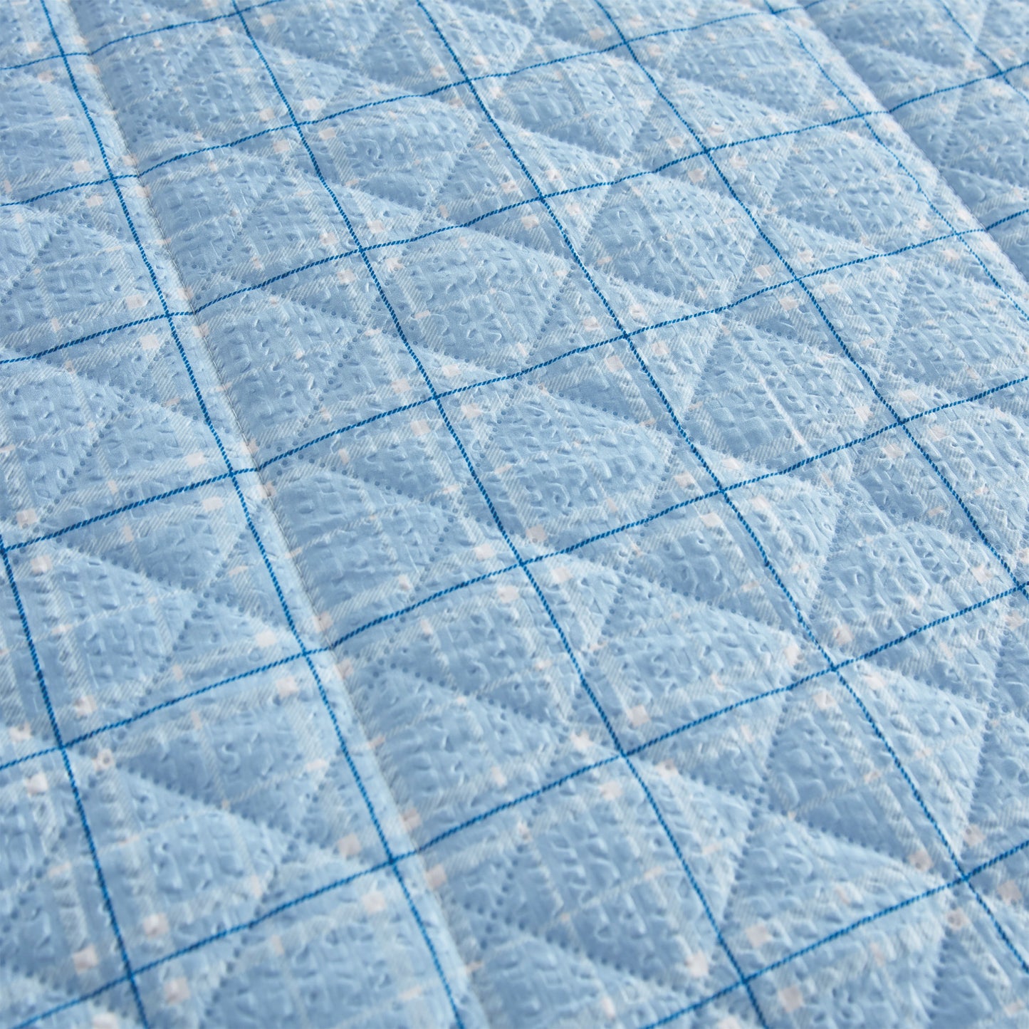 Clearance Seersucker 6-in-1 quilt sets