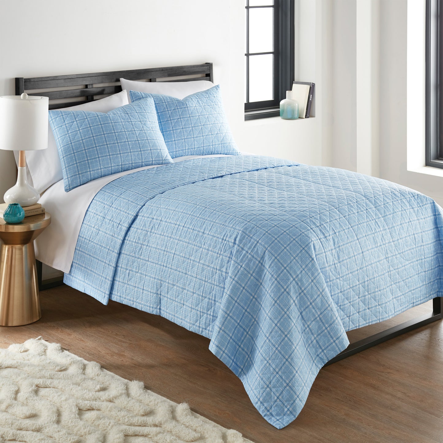 Clearance Seersucker Reversible Quilt Sets